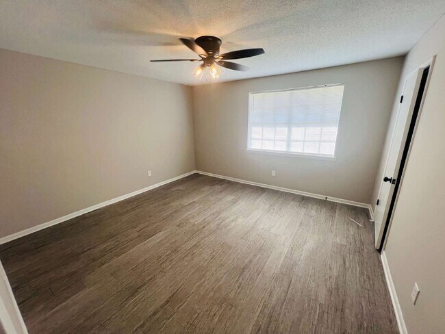 3-Bedroom Duplex with 2.5 Baths in Prime Memphis!