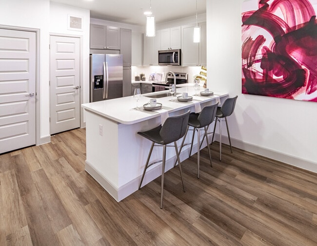 Photo - Spacious Living with 1 Month Free Rent Unit ASCG2