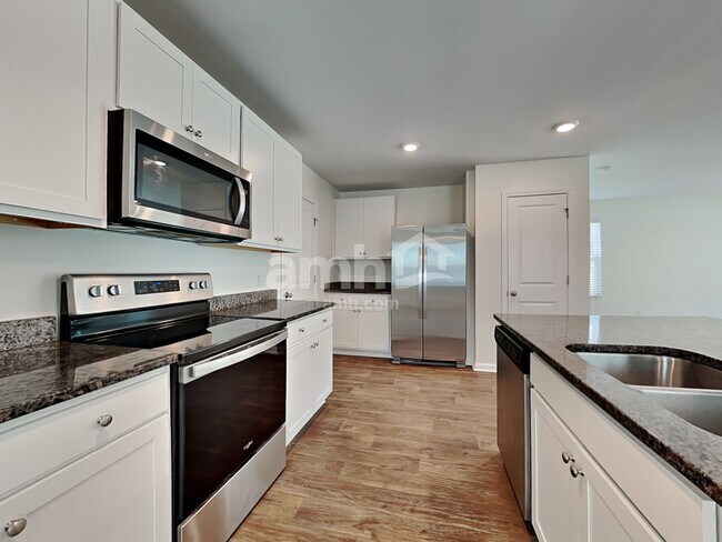 Photo - 112 Tobago Cir