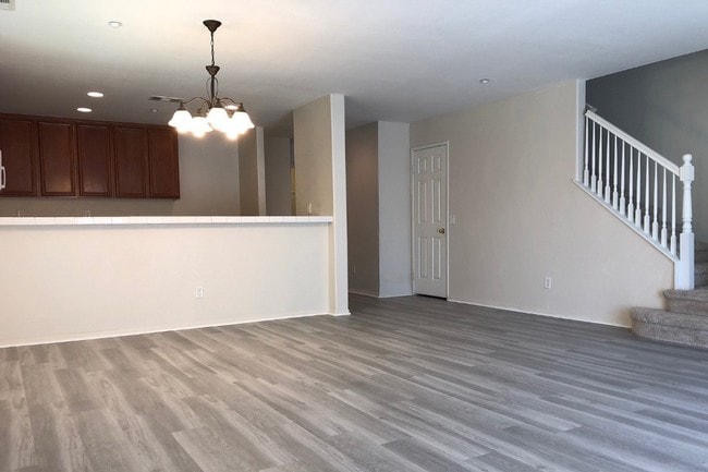 Building Photo - 25794 Iris Ave