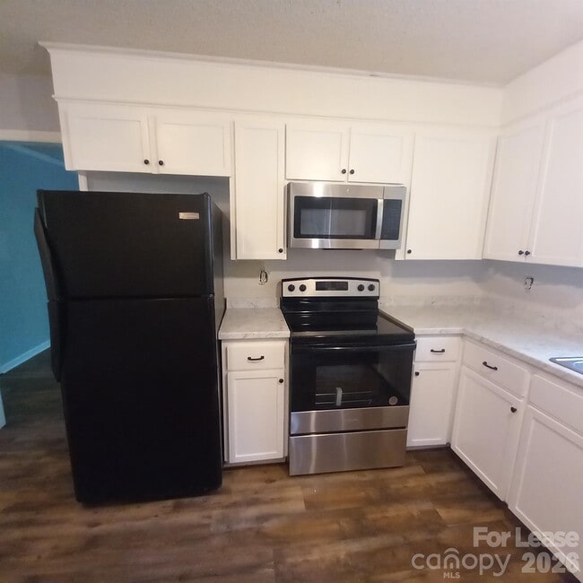 Photo - 10417 White Pine Rd