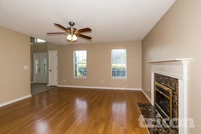 Photo - 217 Metoyer Dr