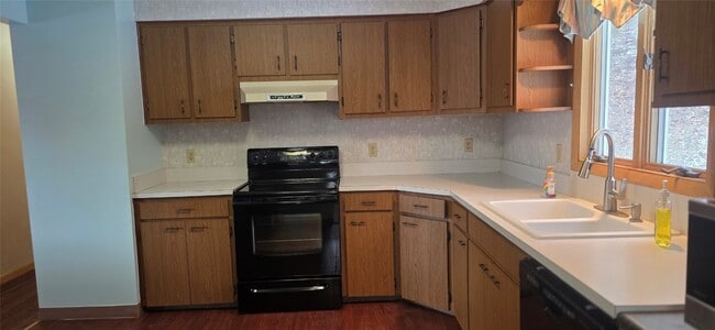 Photo - 33 Hillside Dr