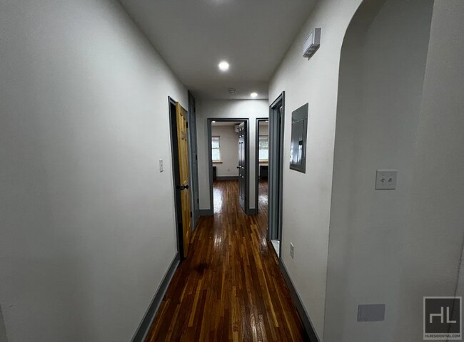 Photo - EAST 234 STREET Unit 2