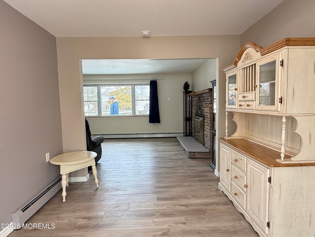 Photo - 63 Shorewood Dr