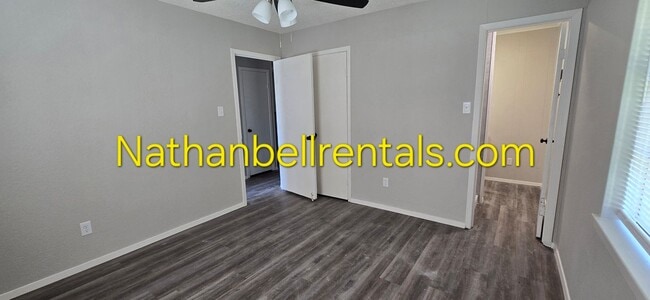 Photo - 330 Cornell Dr