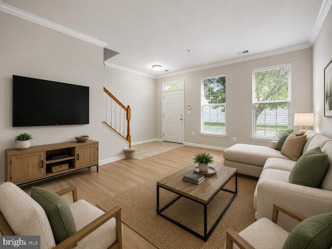 15555 John Diskin Cir