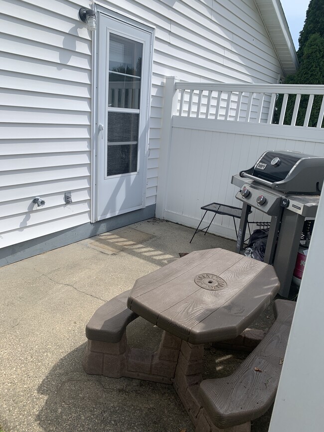 Photo - 718 Randy Rd