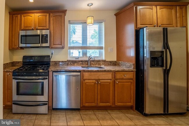 Photo - 2913 Mosby St