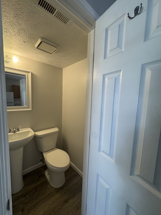 1015 N 9th St Unit B