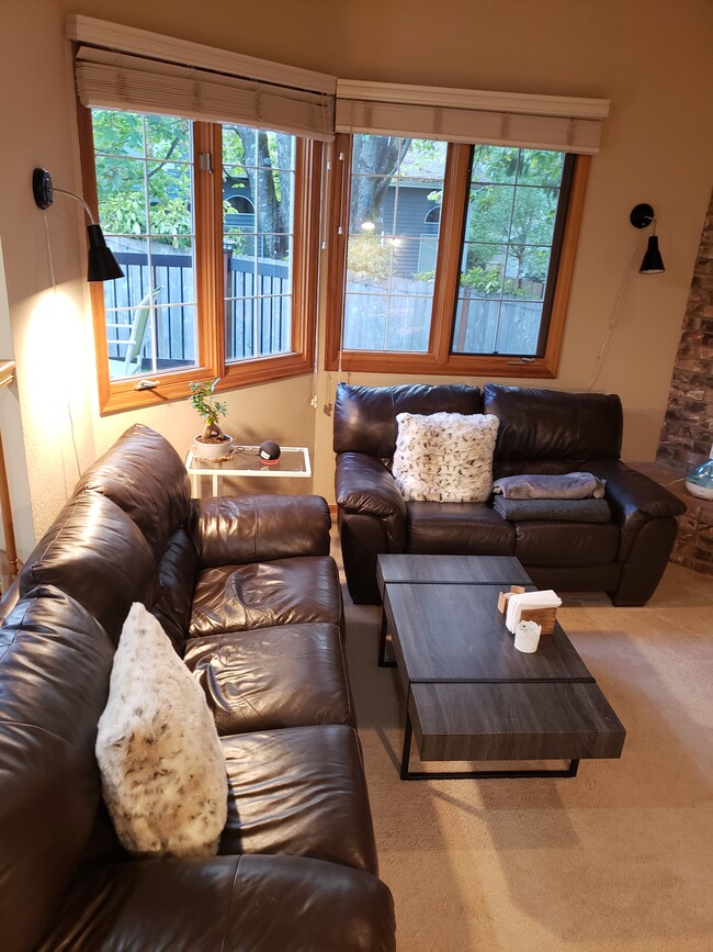 Photo - 23031 NE 13th St