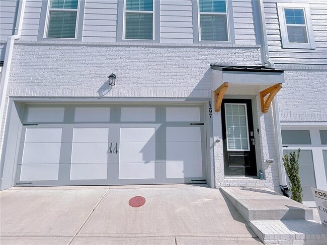 Photo - 1297 Ascot Ter