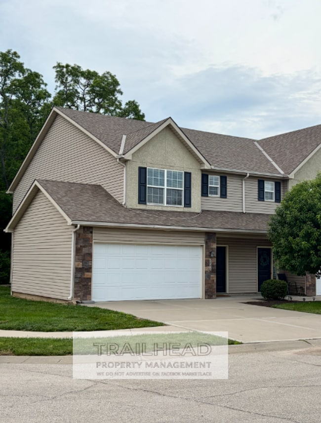 Building Photo - Northland Living at Its Best | 3 Bed • 2 Bath • 1,500 Sq Ft