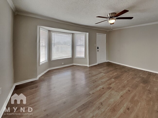 Photo - 306 E Stanford St
