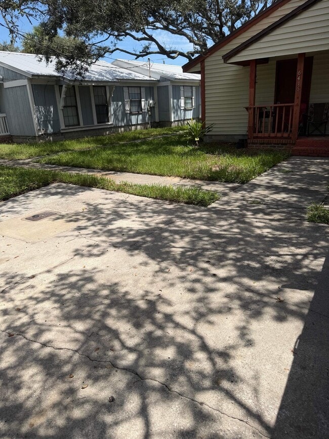 6416 Madison St Unit B.