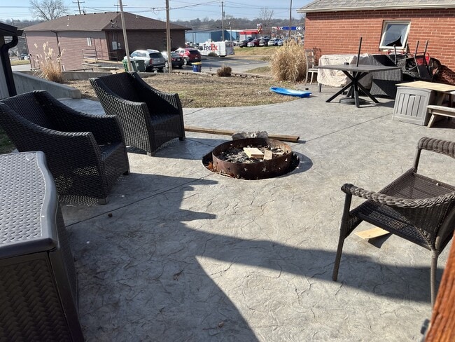 Photo - 1106 E 3rd St