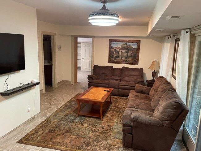 Photo - 304 Indian Springs Rd