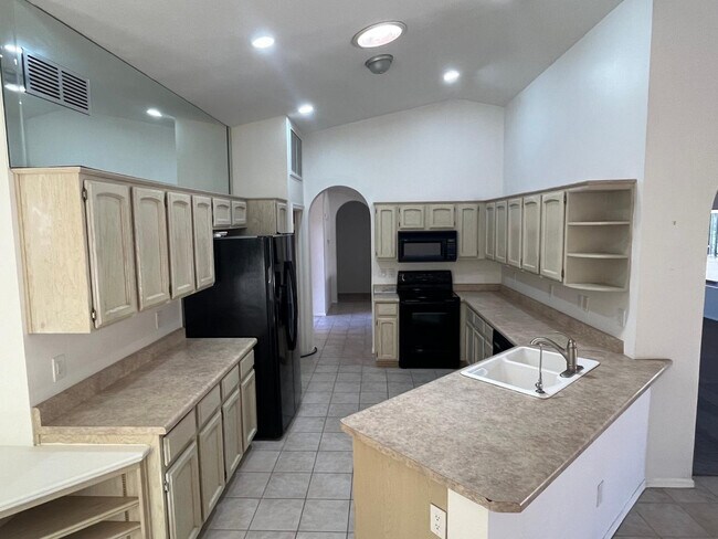 Photo - 10302 E Coopers Hawk Dr