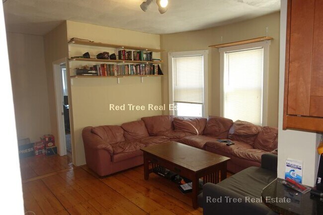 Photo - 72 Hillside St Unit 3