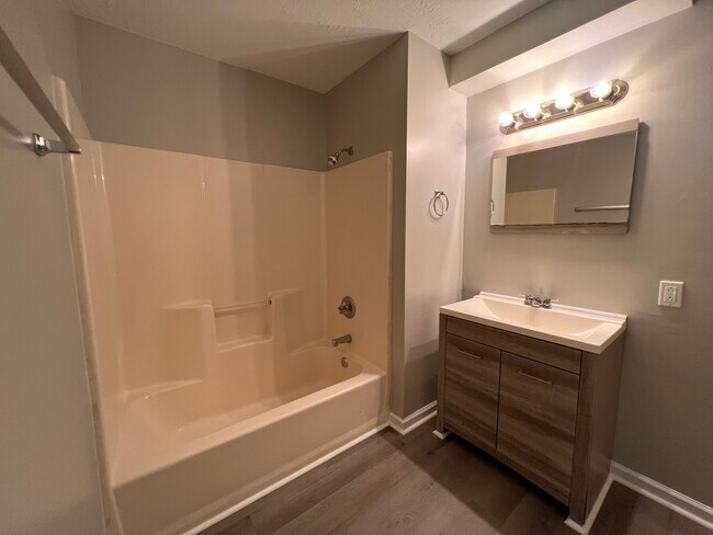 Poplar Point Apartments!
