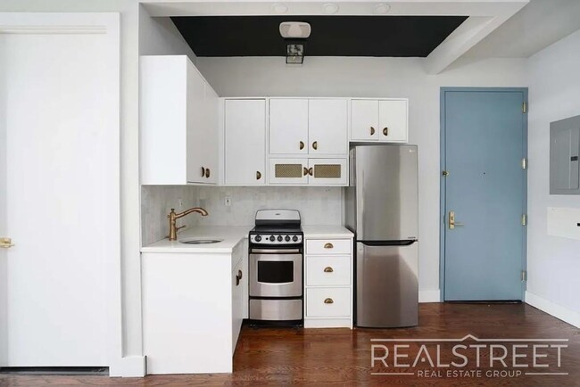 Photo - Washington Avenue Unit 1F