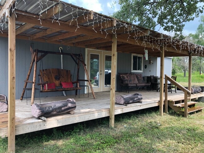 Photo - 1001 Robertson