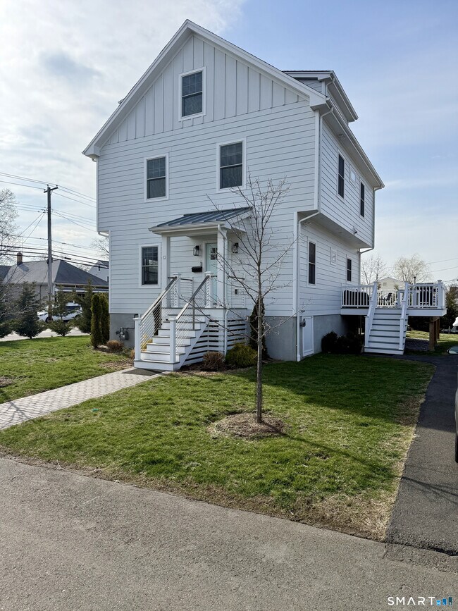 Photo - 12 Sandy Way