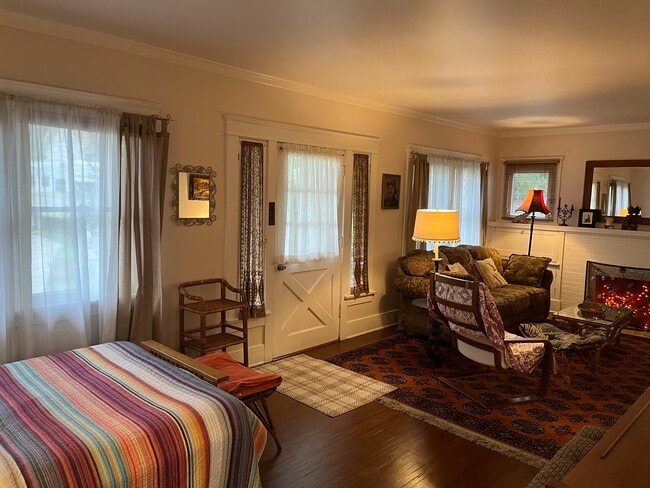 Photo - 316 E Colorado Blvd