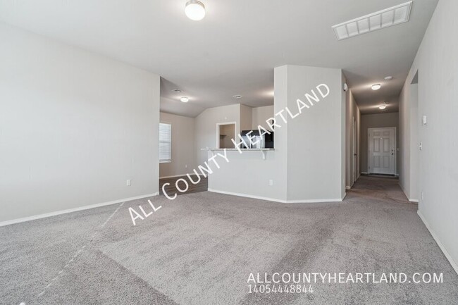 Photo - 1126 Flint Way