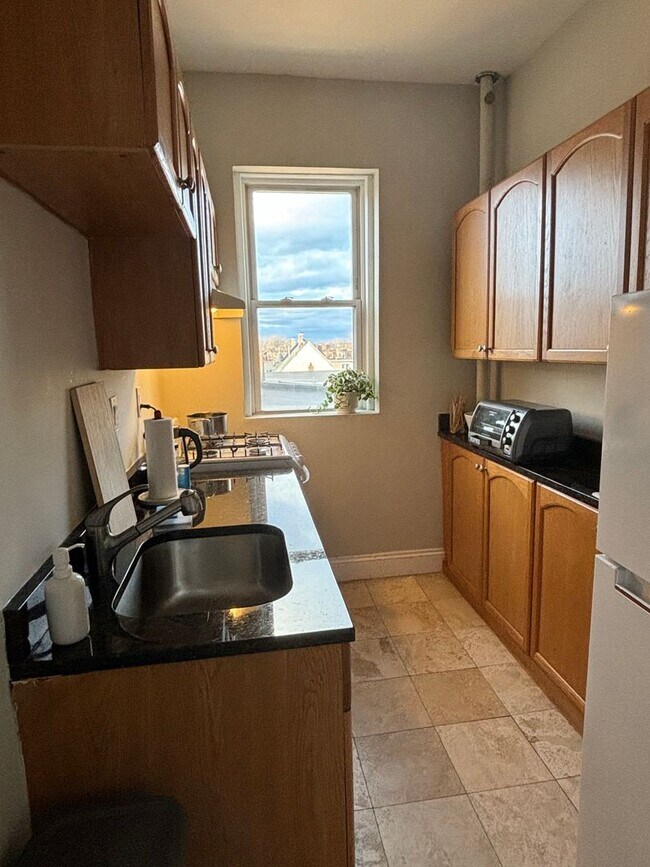 Photo - Modern 1 Bed on Commonwealth Ave — Heat & Hot Water Included, Steps to Packard’s Corner