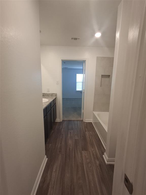 Photo - 405 Riverdale Dr