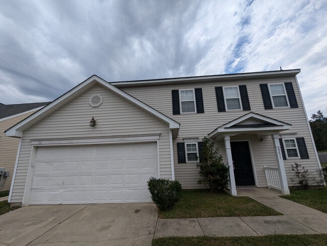 Photo - Room in House on Belmont Stables Dr