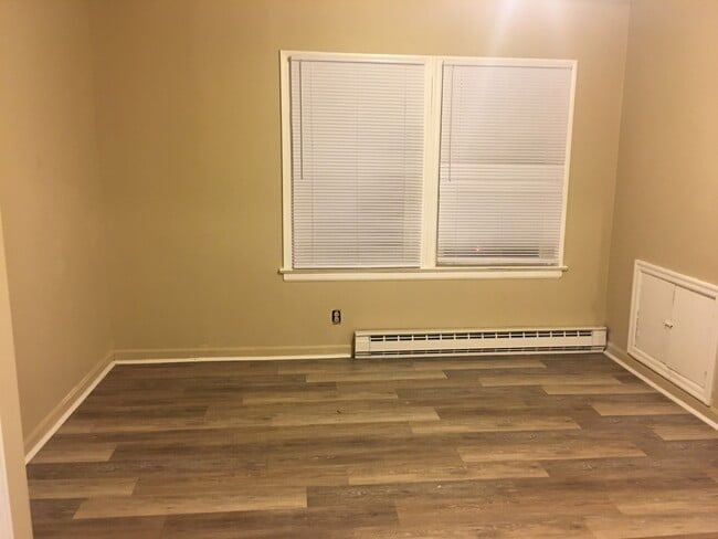 Photo - GREAT LOWER SOUTH HILL STUDIO , CLOSE TO HUCKLEBERRY MARKET Unit 1503-2