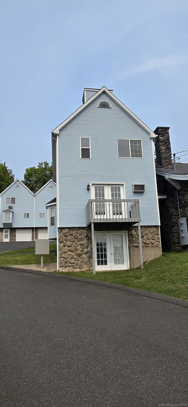 Photo - 106 Wakelee Rd Unit APT 1