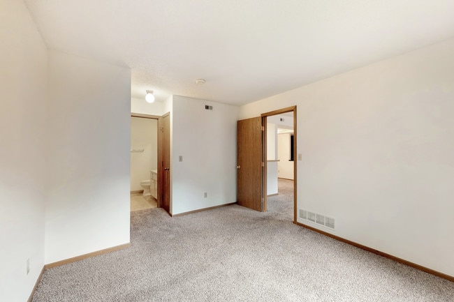 Photo - Westchester Square