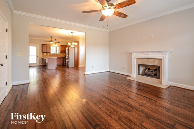 Photo - 2104 Chelsea Park Bend