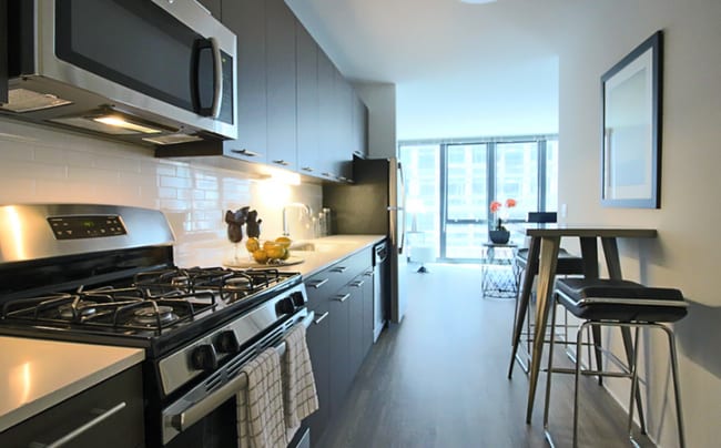 Photo - 65 W Erie St
