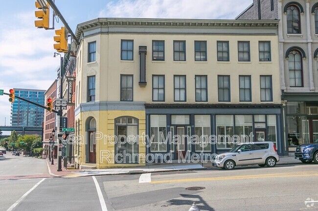 Building Photo - 1321 1/2 E. Main St. Rental