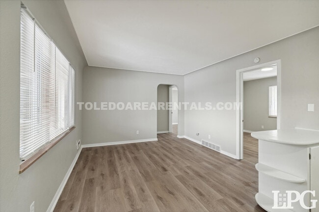 Photo - 4225 Harvest Ln Unit 2