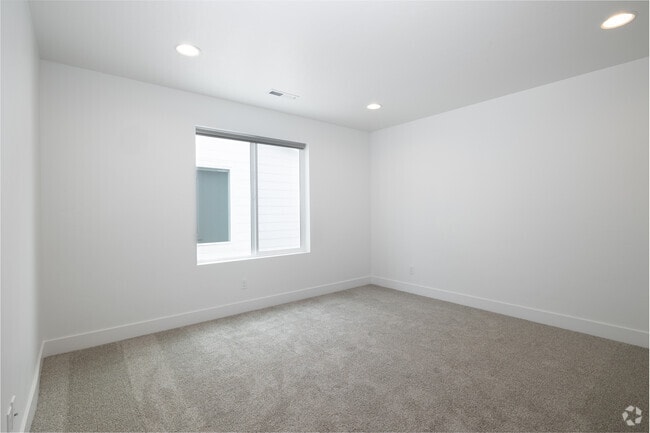 4BD, 2.5BA - 1835SF