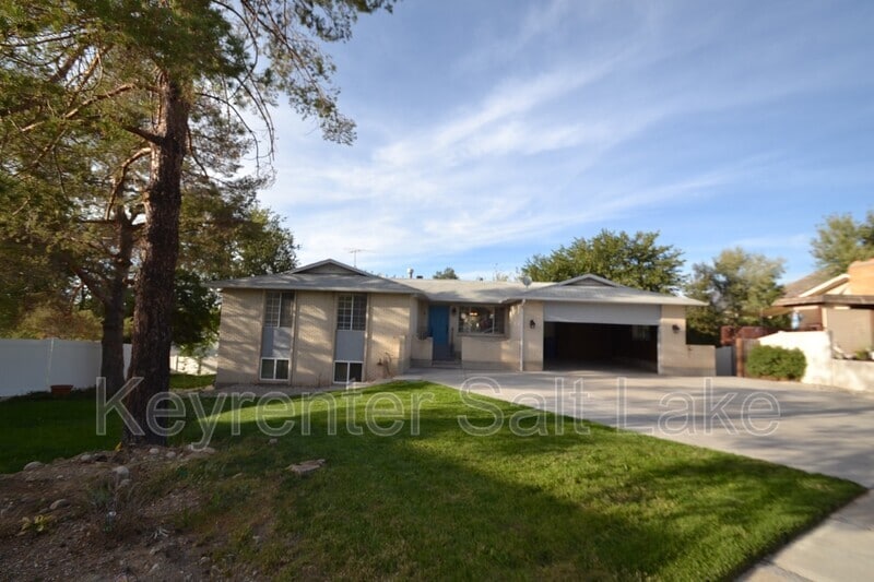 Photo - 1903 Granduer Dr.