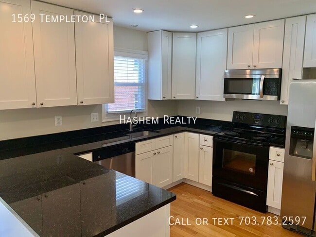 Photo - 1569 Templeton Pl