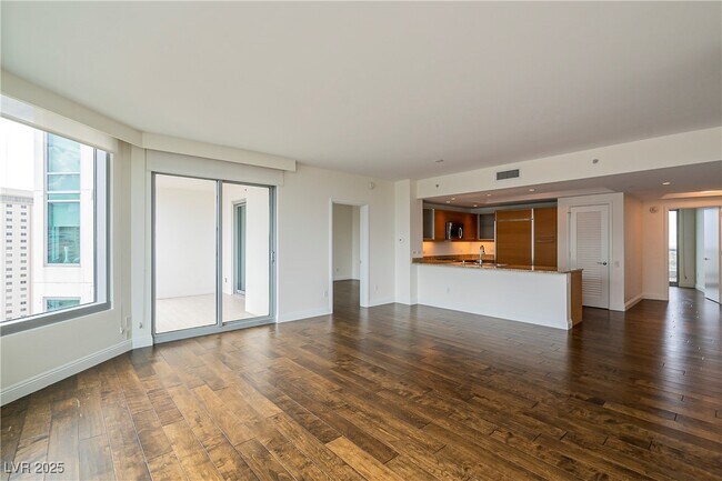 Photo - 222 Karen Ave Unidad 1901 Rental