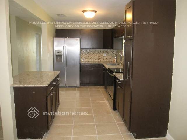 Photo - 940 SE 5th St