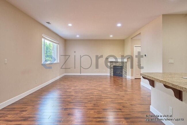 Photo - 6267 NE Sherborne St