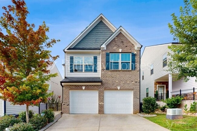 Building Photo - 3950 Lake Manor Way