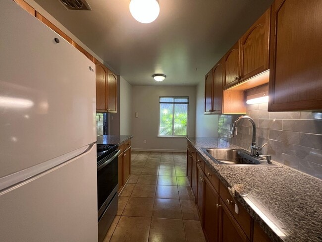 Photo - 1137 Oakmont Dr Unit 01