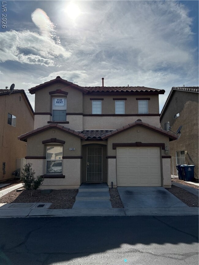 Photo - 1265 Orchard View St