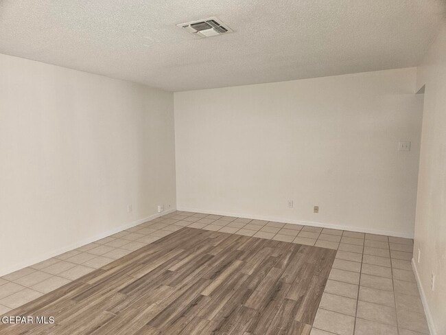 Photo - 6832 Escondido Dr