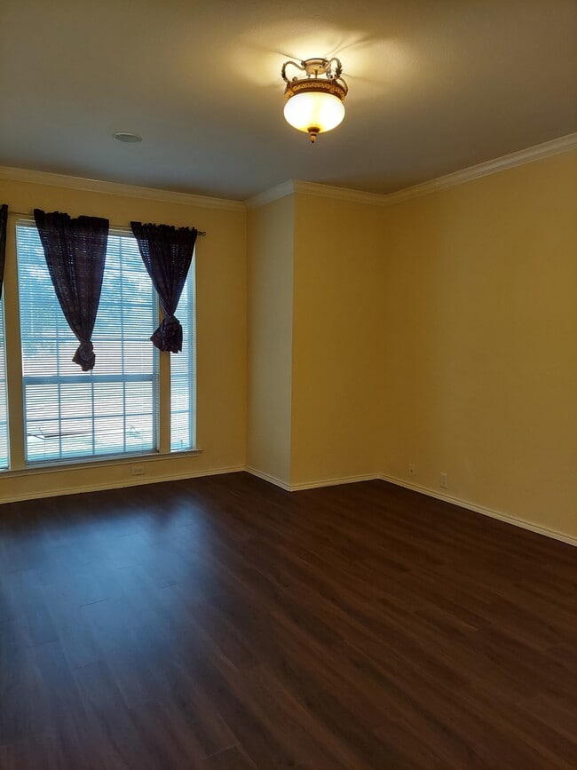 Photo - 6727 Winston Dr